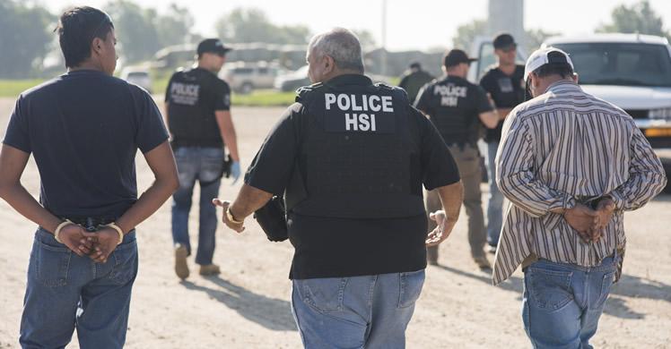 ICE habría arrestado a cerca 200 inmigrantes en Carolina del Norte durante esta semana