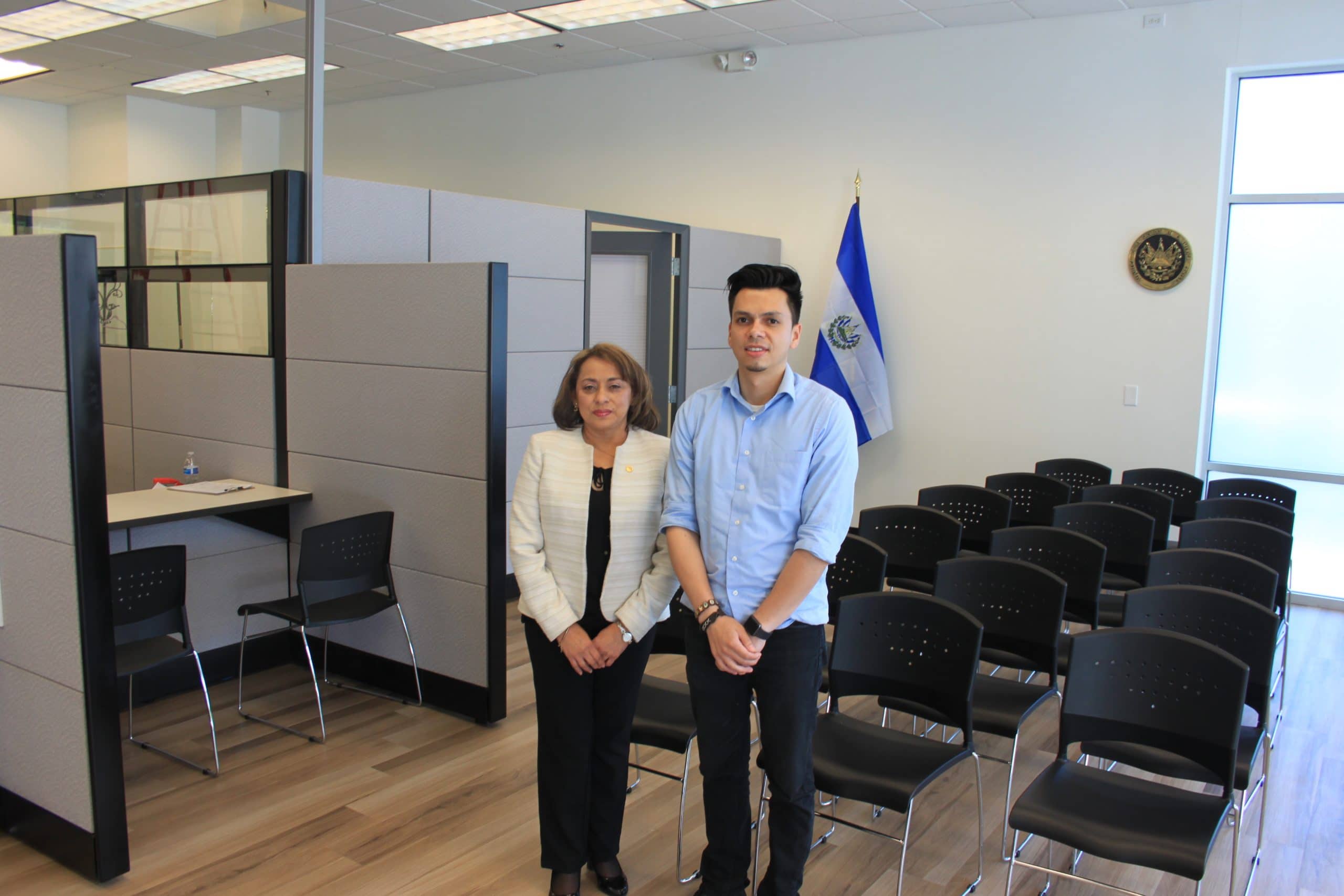 Consulado de El Salvador en Carolina del Norte abre oficialmente el 1ro