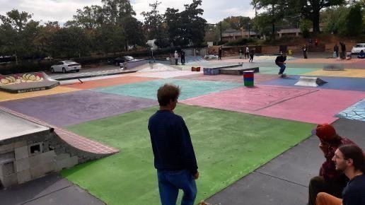 jovenes-buscan-salvar-parque-de-patinaje-en-antiguo-eastland-mall