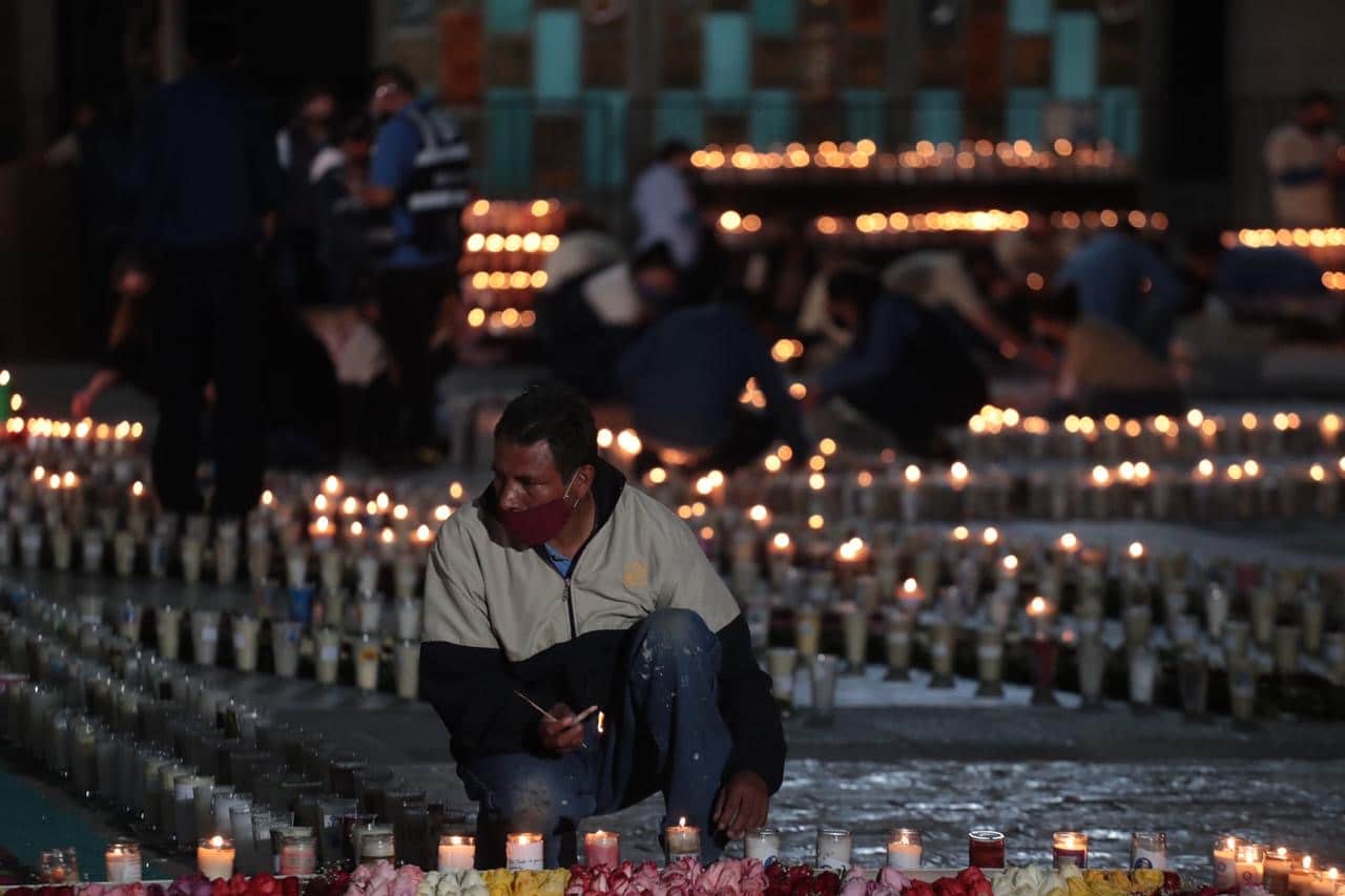 15 mil veladoras se encendieron para festejar a la Virgen de Guadalupe