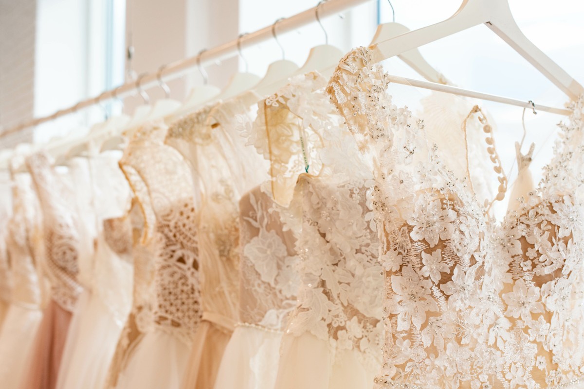 Más de 1,000 vestidos con grandes descuentos se venderán cerca de Charlotte - La Noticia Más de 1,000 vestidos con grandes descuentos se venderán cerca de Charlotte - La Noticia