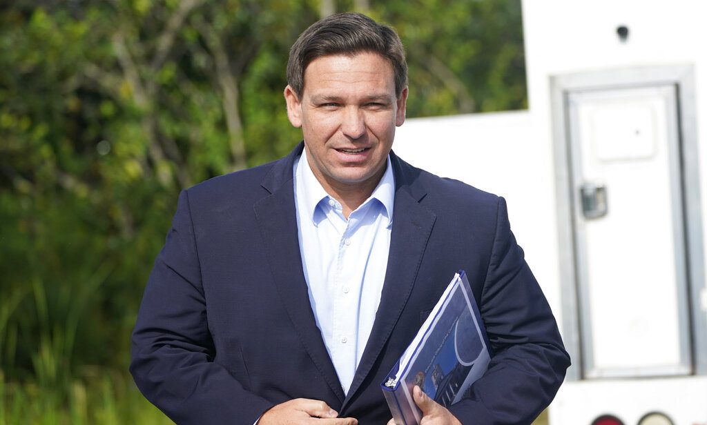 Desantis florida sueldo funcionarios