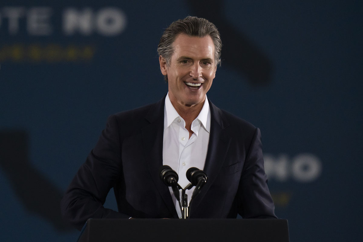 AP: Gavin Newsom sigue como gobernador de California tras referendo revocatorio