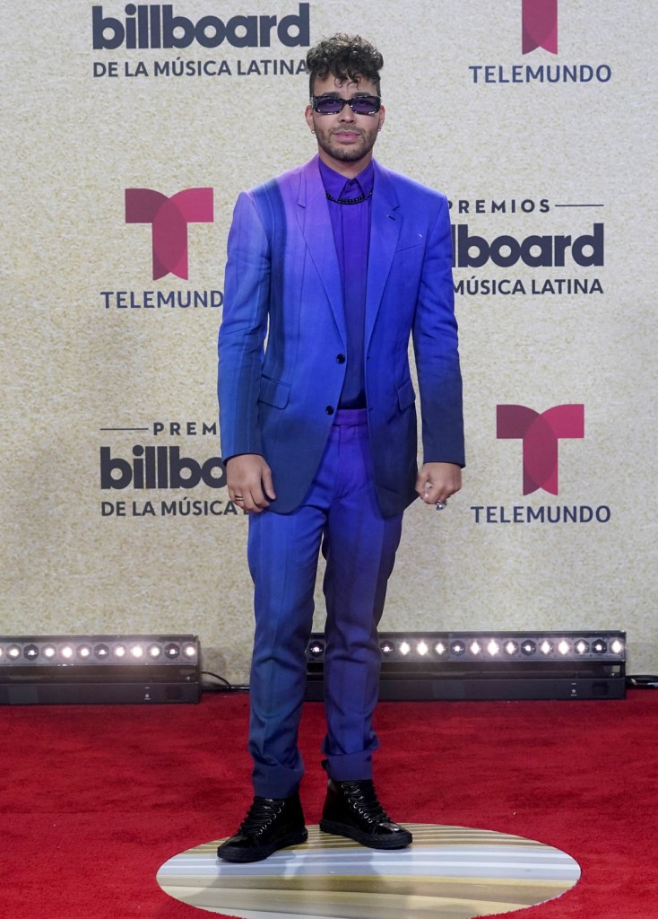 Bad Bunny, Rauw Alejandro y otros galanes en la alfombra roja de los Billboard Latin Music Awards 2021