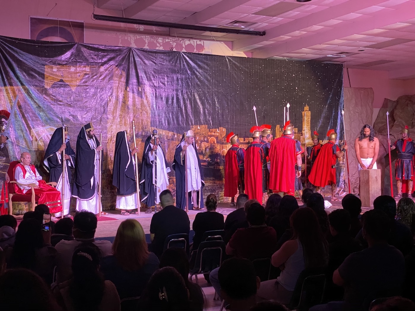 Celebran viacrucis viviente en Iglesia Nuestra Señora de Guadalupe de Charlotte