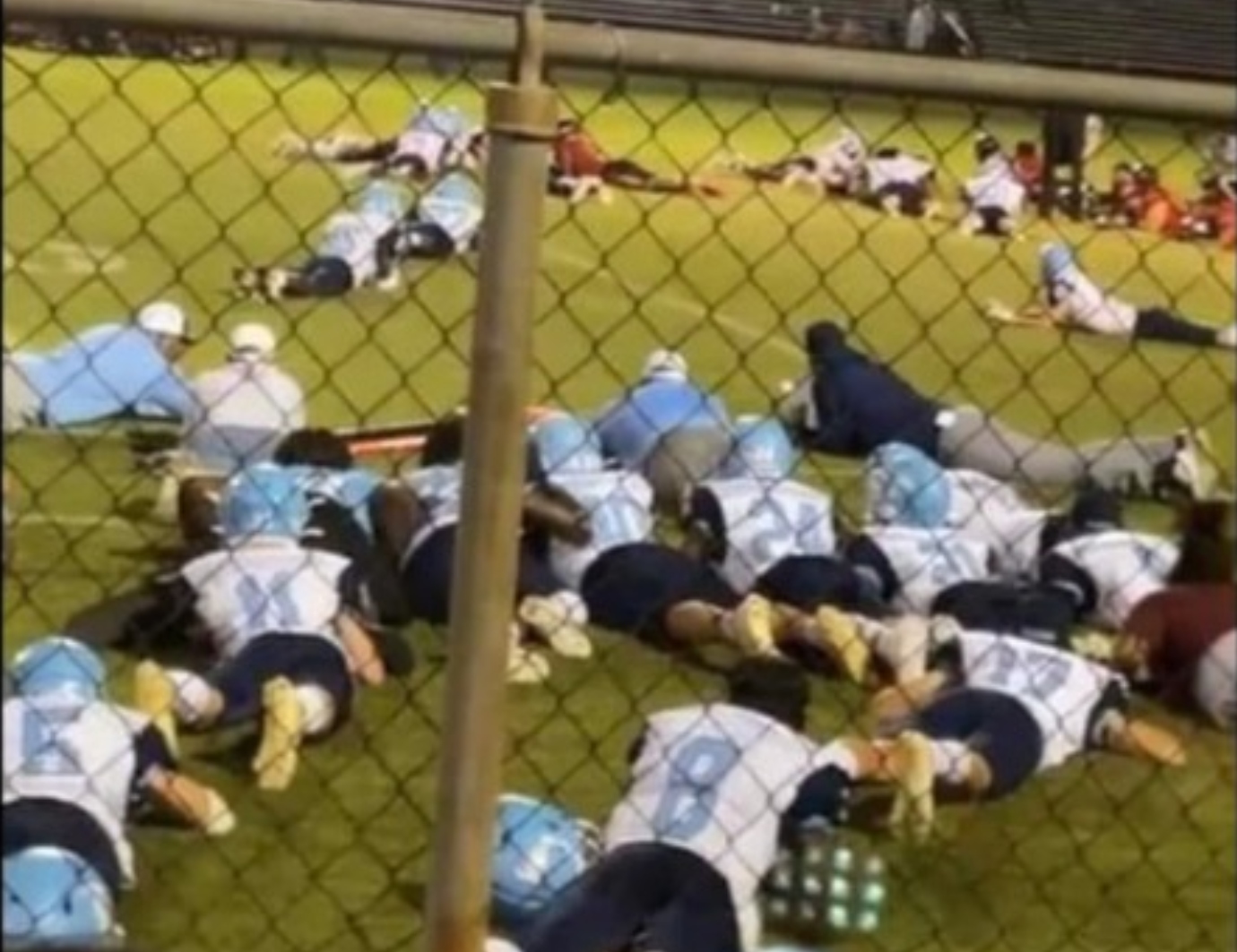 Alerta por supuesto tiroteo provoca caos en juego de americano