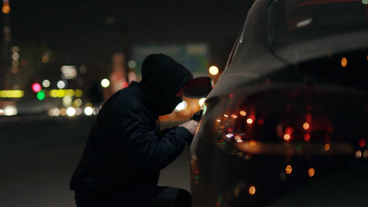 Los ladrones sabían cómo era el lugar y dónde estaban los autos de lujo.