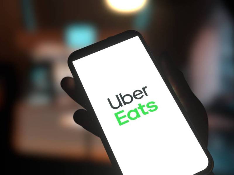 Uber Eats  elimina miles de restaurantes de su lista, ¿por qué?