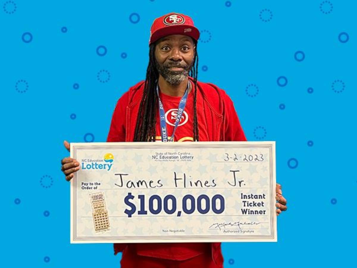 James Hines Jr. un cartero de Greensboro, compró un boleto raspadito el 27 de febrero y ganó $100,000 que cobró el jueves 2 de marzo.