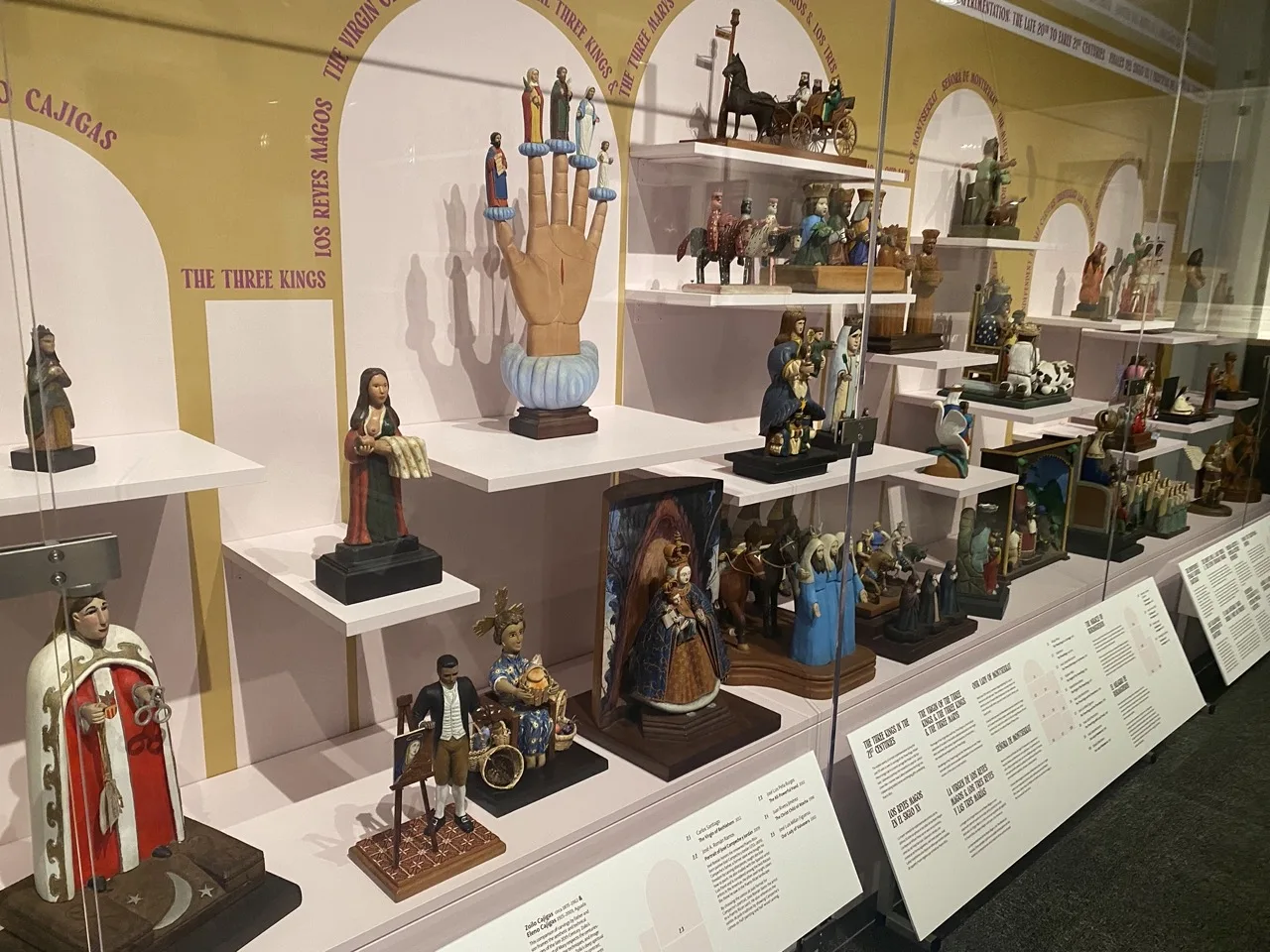 Comida, medicinas, arte y celebración del Día de Reyes en Charlotte