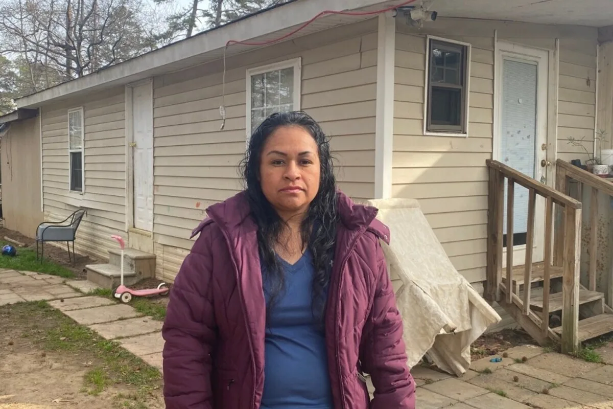 50 familias latinas enfrentan desalojo inminente: “Mi tráiler no se puede mover”