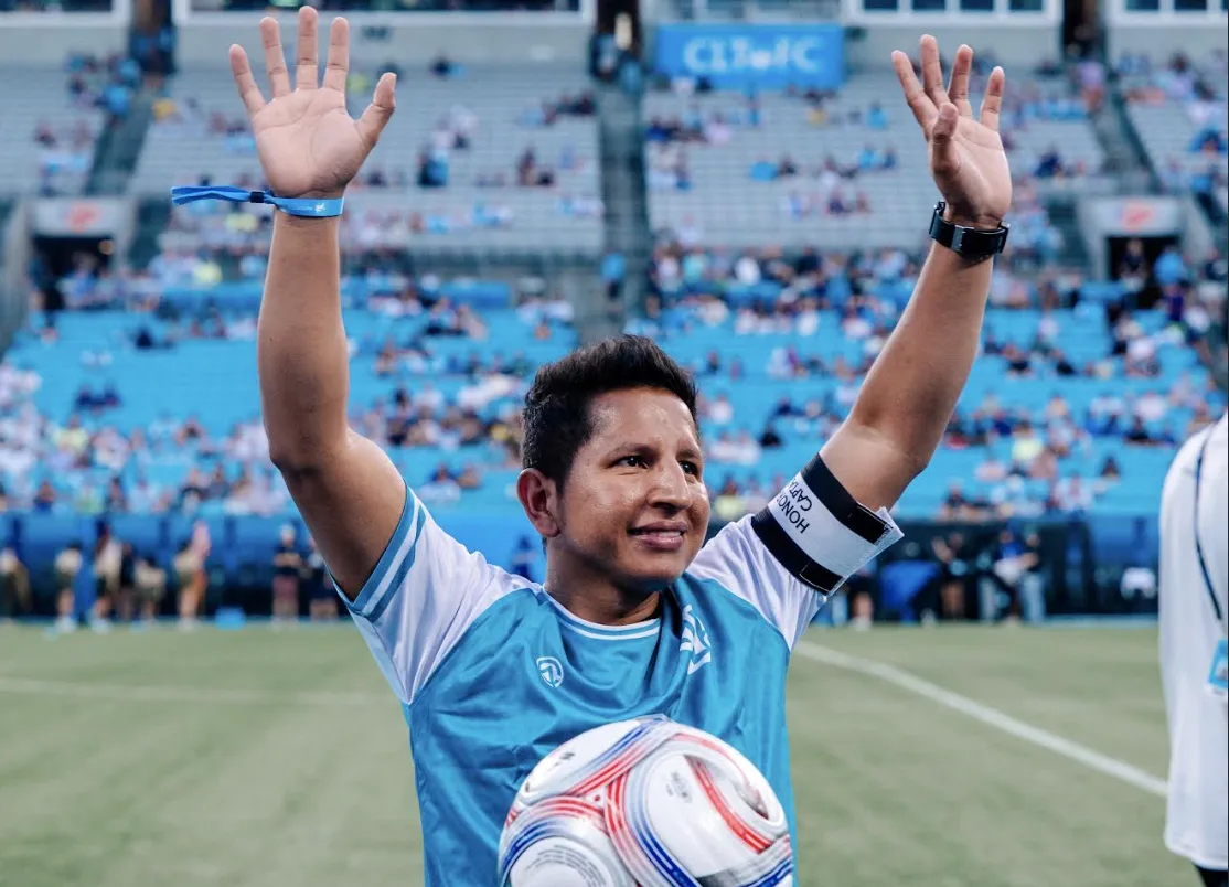 Sobrevivió 4 veces al cáncer y ahora es capitán honorario de Charlotte FC